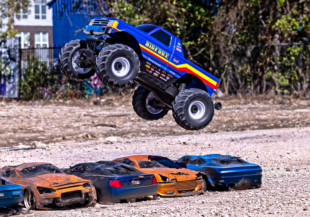 Traxxas TRA67134-4-BLUE BIGFOOT 4X4 BL-2s 4WD 2S Monster Truck with TQ 2.4 Transmitter RTR Brushless MT