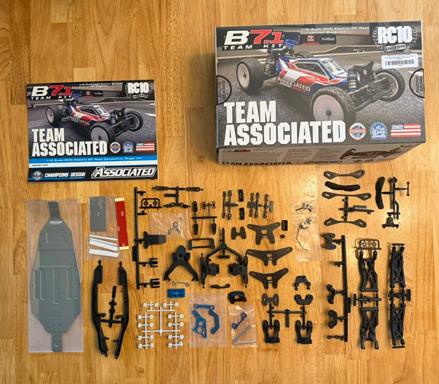 Team Associated ASC90046 B7.1 RC10B7.1 New Parts lot NO TRANSMISSION 1/10 2WD Buggy Kit Chassis Shock Towers Arms