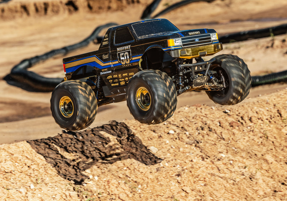 Traxxas TRA67134-1-50TH BIGFOOT 50TH Anniversary  Black Gold 4X4 BL-2s 4WD 2S Monster Truck with TQ 2.4 Transmitter RTR Brushless MT