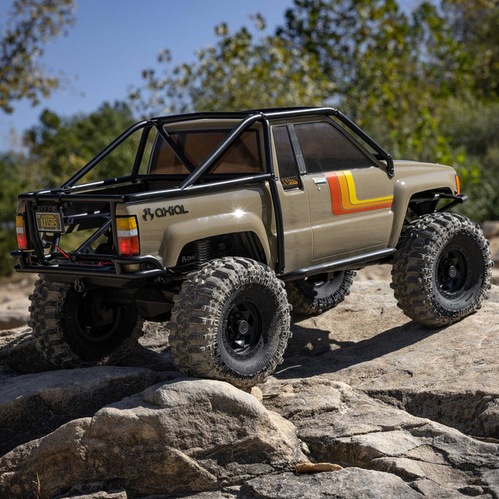 AXIAL AXI-2062T1 1/10 SCX10 III 1987 Toyota SR5 4X4 RTR Brushed Rock Crawler, Tan