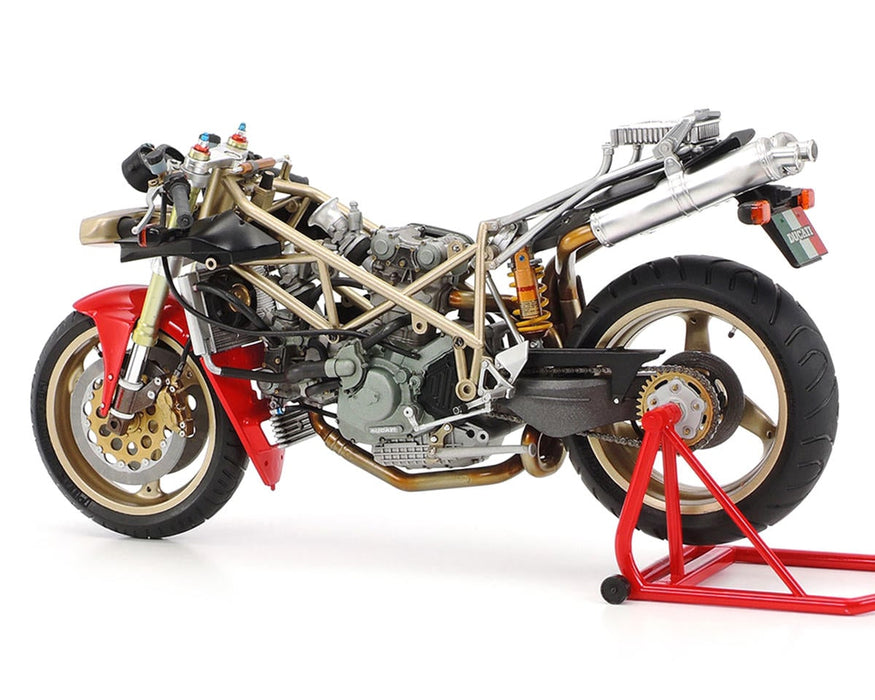 Tamiya TAM14068 1/12 Ducati 916 Motorcycle Model Kit