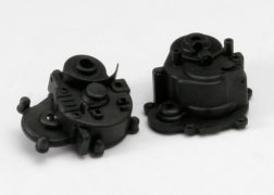 Traxxas TRA5391R Gearbox halves (front & rear)/ rubber access plug/